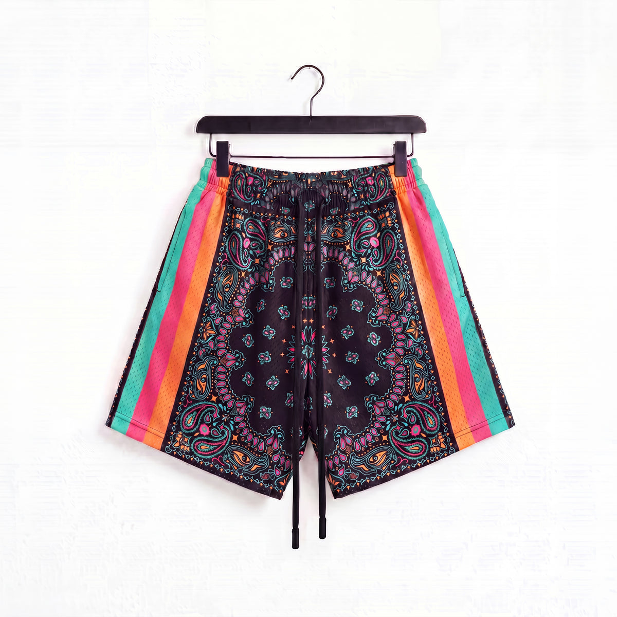 "Fiesta Paisley Black" 5" Mesh Shorts