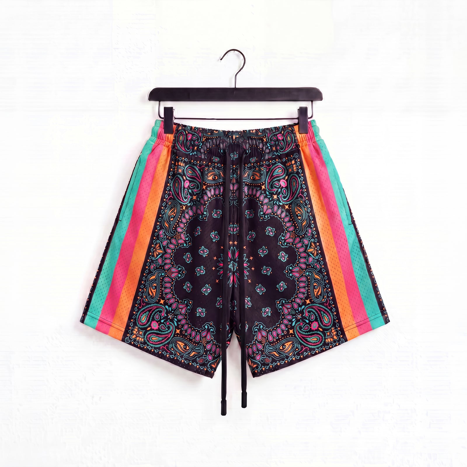 "Fiesta Paisley Black" 5" Mesh Shorts