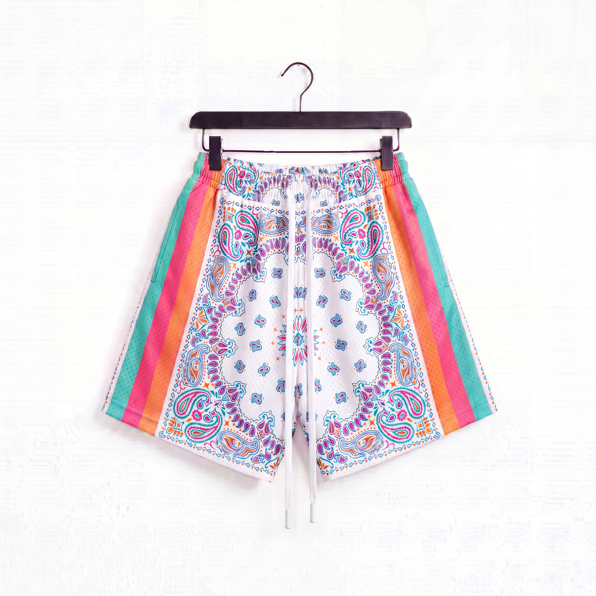 "Fiesta Paisley White" 5" Mesh Shorts