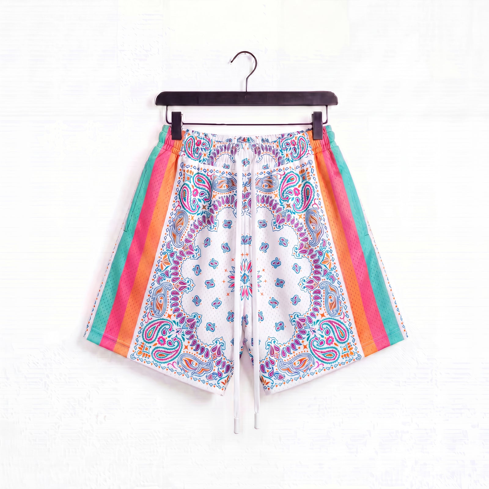 "Fiesta Paisley White" 5" Mesh Shorts